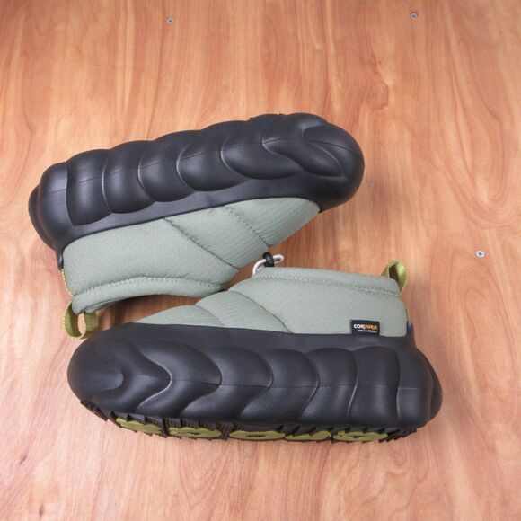 CROCS Overpuff Cordura Shorty Shoes Boots Booties Womens 8 Moss Green Black NWT - Picture 12 of 13